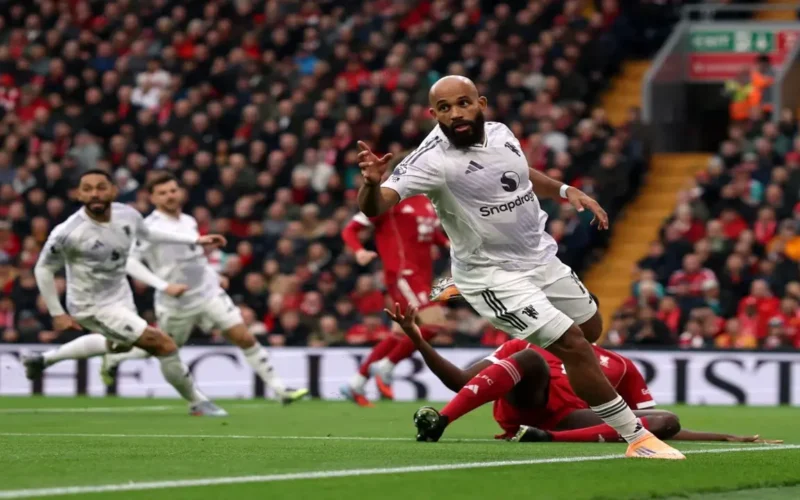 موعد مواجهة مانشستر يونايتد وبورنموث في الجولة 31 من الدوري الإنجليزي 2025-26